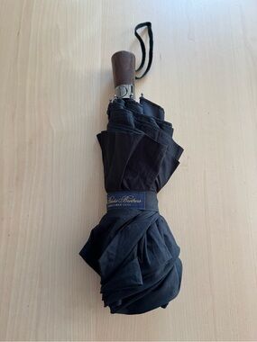 Brooks Brothers Black Umbrella with wooden habdle